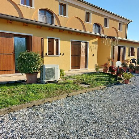 טסרה Agriturismo Il Melograno מראה חיצוני תמונה